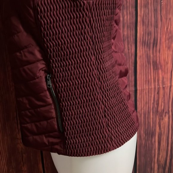 Chistopher&banks - Picture 4 of 8